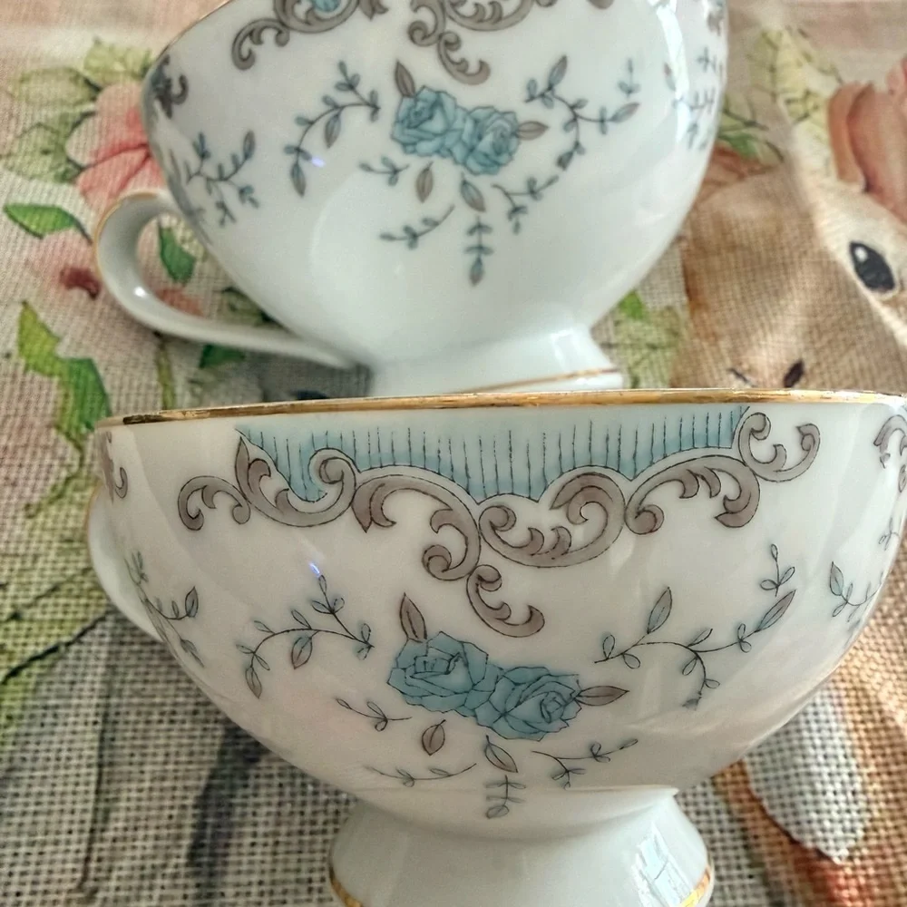 Vintage Floral Teacup & Bowl Set Blue Roses Gold Trim Cottagecore